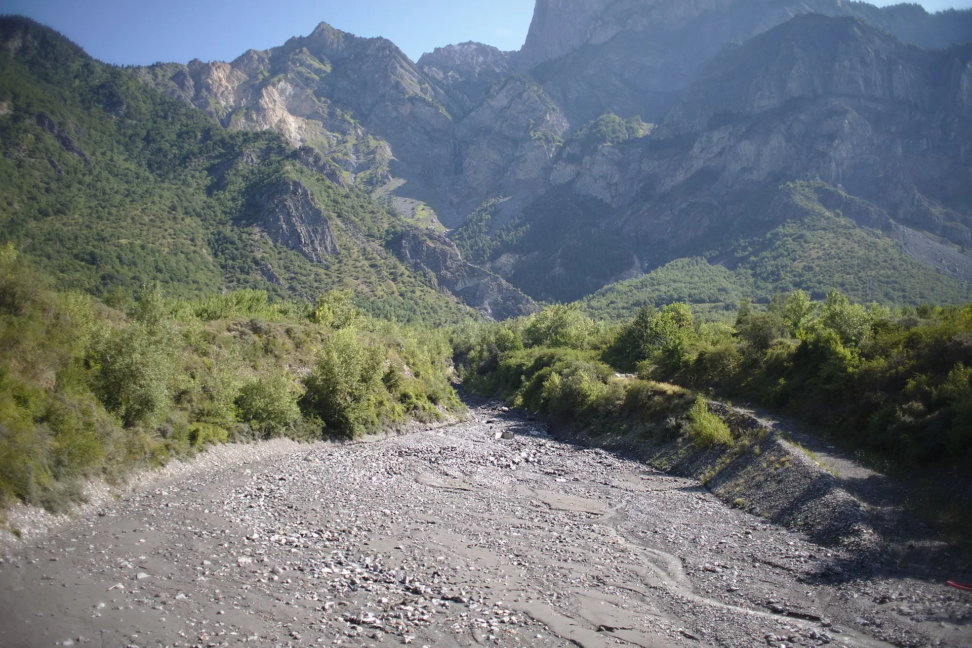 Phénomène météo impressionnant : la lave torrentielle dévastatrice